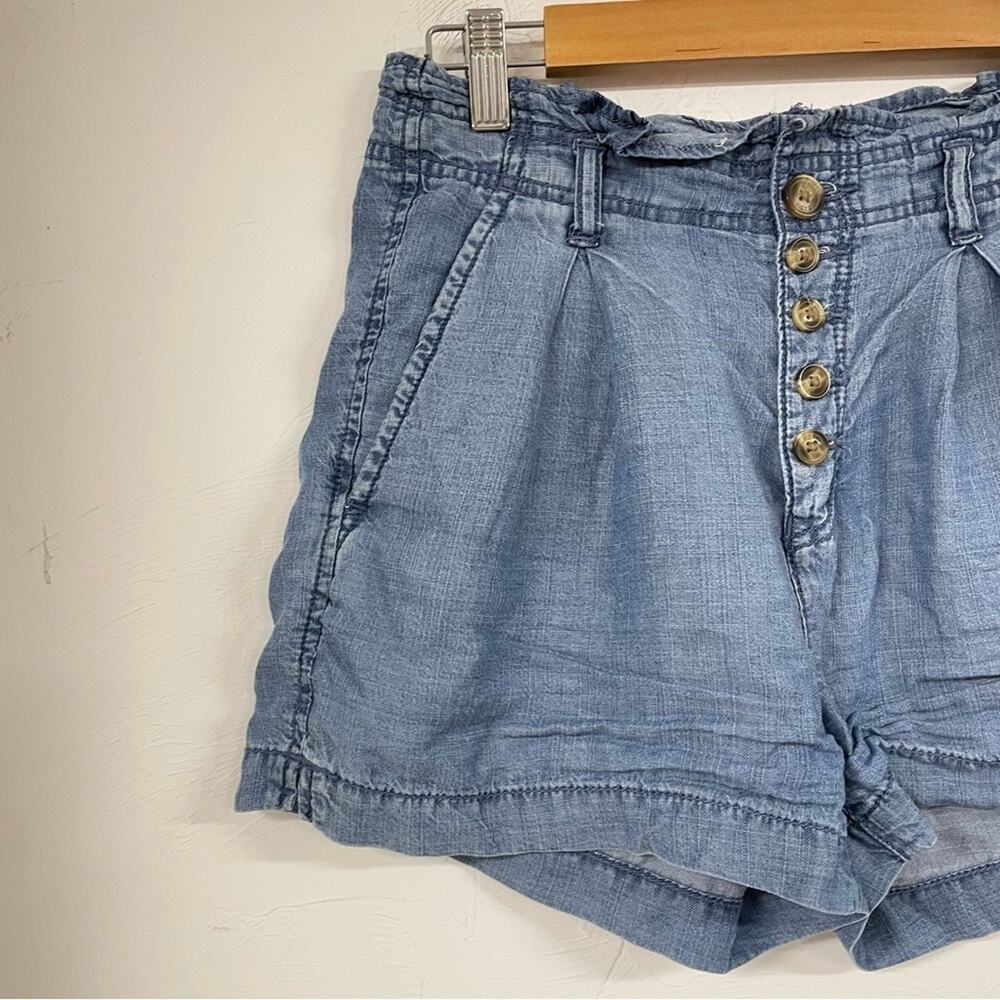 American Eagle Chambray Button Fly Womens Shorts 2 Casual Denim Summer Vacation - Picture 2 of 8